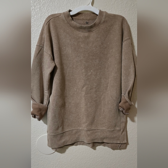Women's Oversized Crew Sweater - Picture 1 of 4